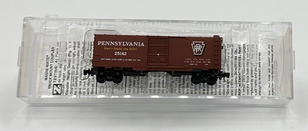 Micro Trains MTL Z Scale 500 00 077 Pennsylvania 40' Std. Box Car, Single Door