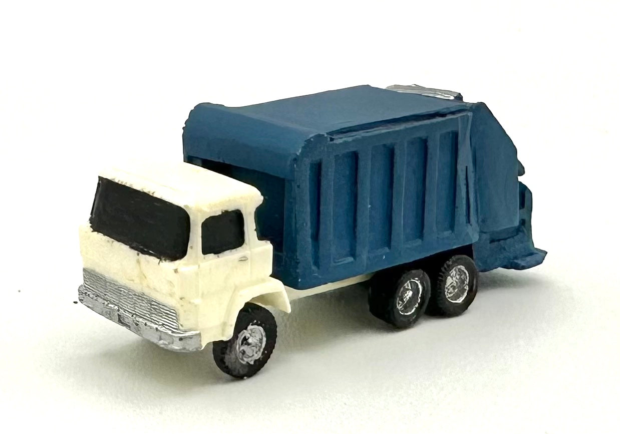 N Scale Custom Painted UnMarked 6 Wheel Garbage Waste Truck