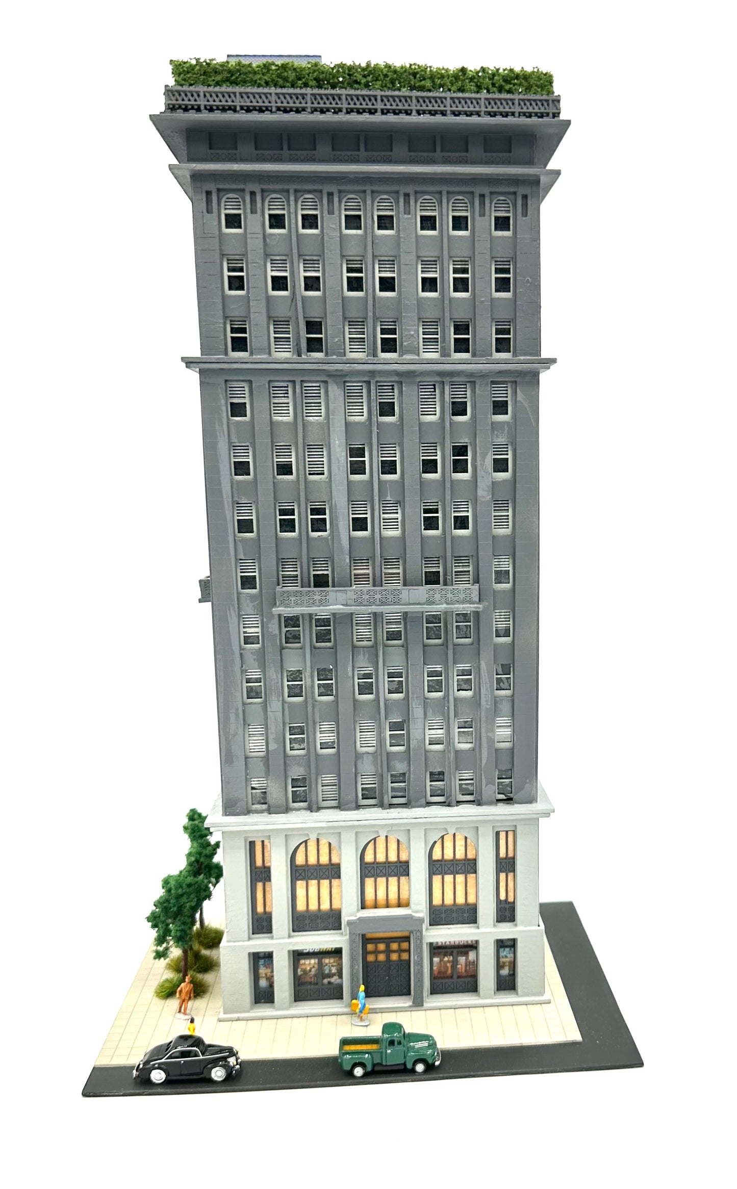 CWM N Scale Grey Commercial /Retailer 13-Story Tower Block  Lighted,