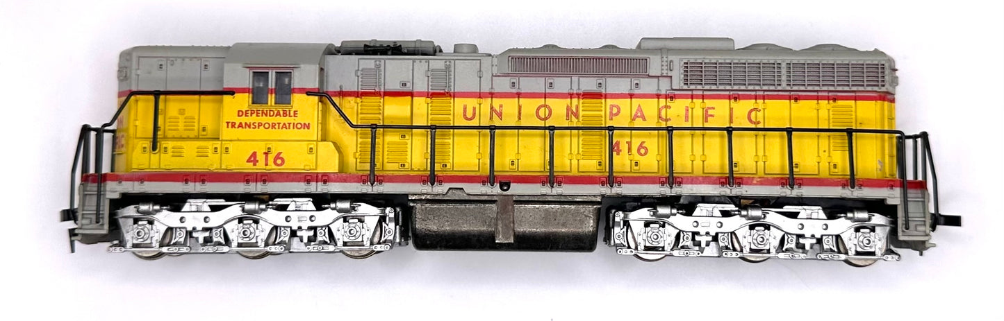 Atlas HO Scale 7002 Union Pacific  SD24 DC Diesel Locomotive 416