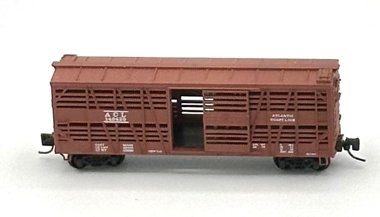 Micro Trains MTL Z Scale 13807-2 Atlantic Coast 40' Stock Car.