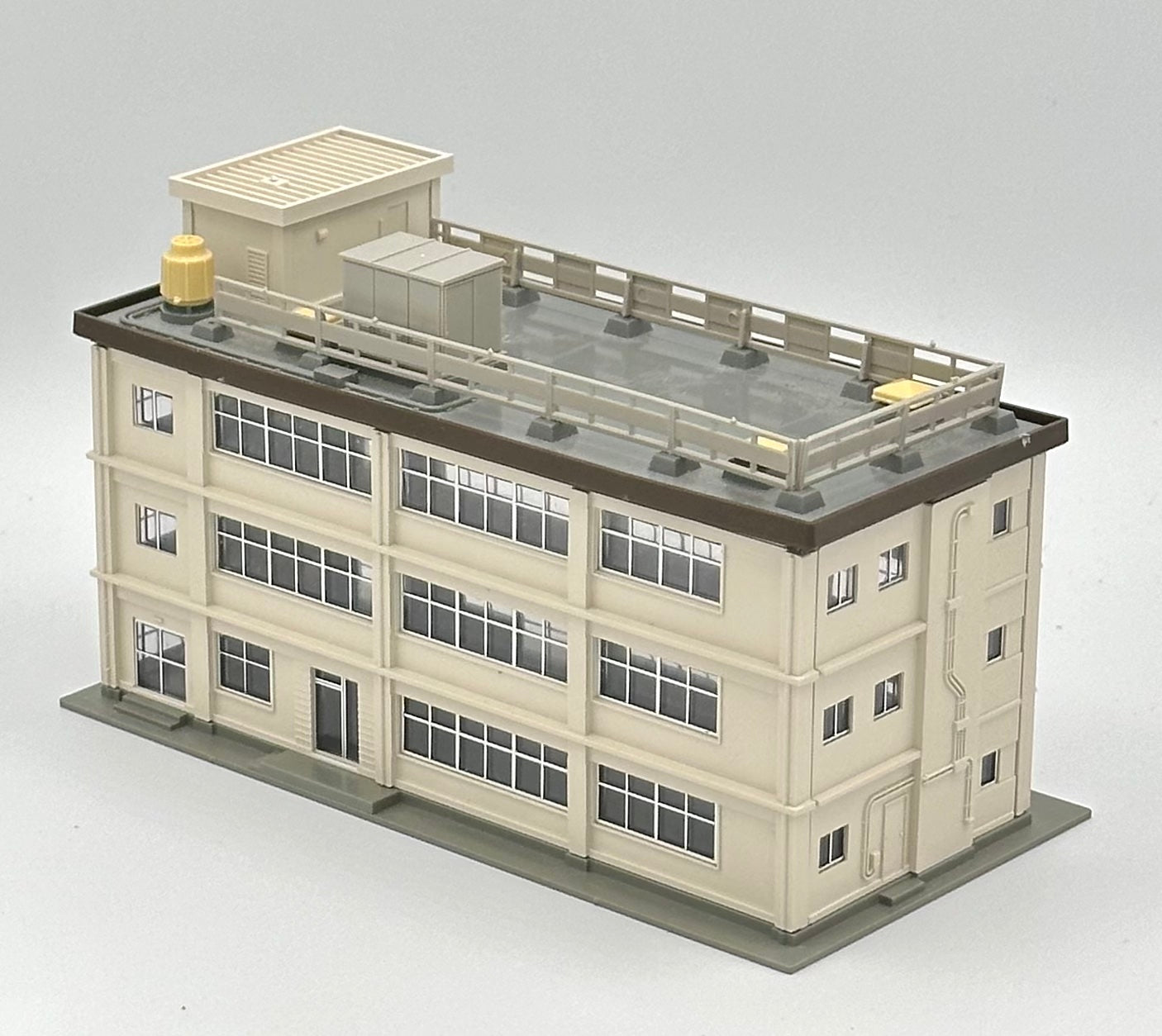 Kato N Scale&nbsp; 23-310 Modern Industrial Building, Fully Assembled