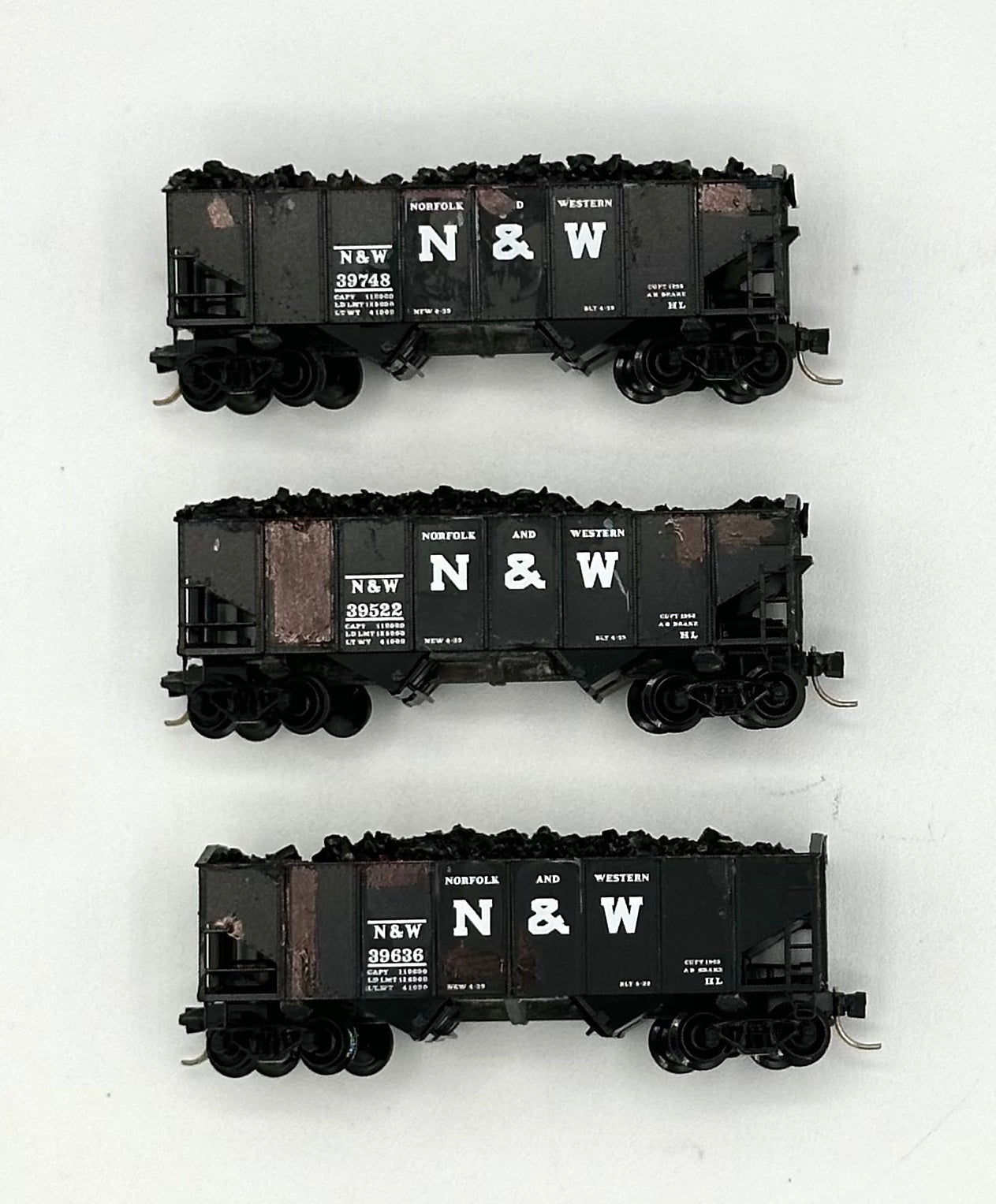 Micro Trains MTL 91012 N Scale Norfolk & Western 33' Twin Bay Hoppers 3 Car Pack