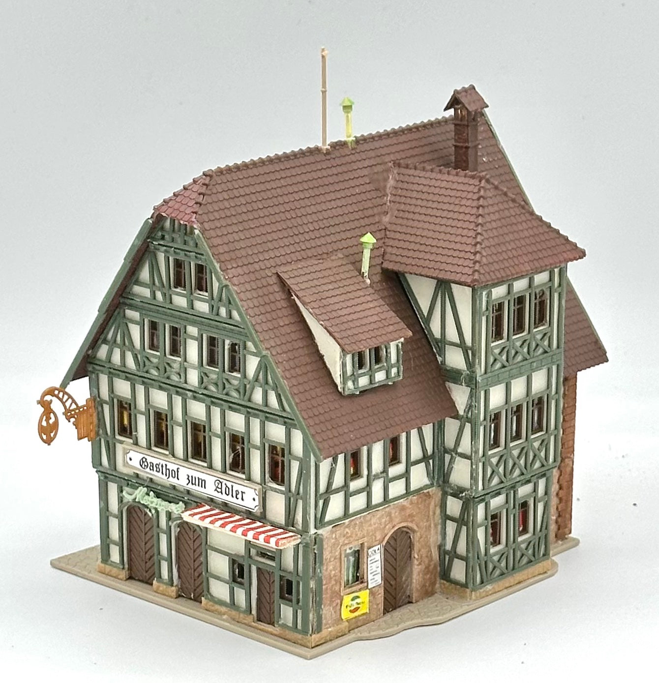 Vollmer N Scale 5-Story Custom Painted Apartments/ Restaurant ,Fully assembled