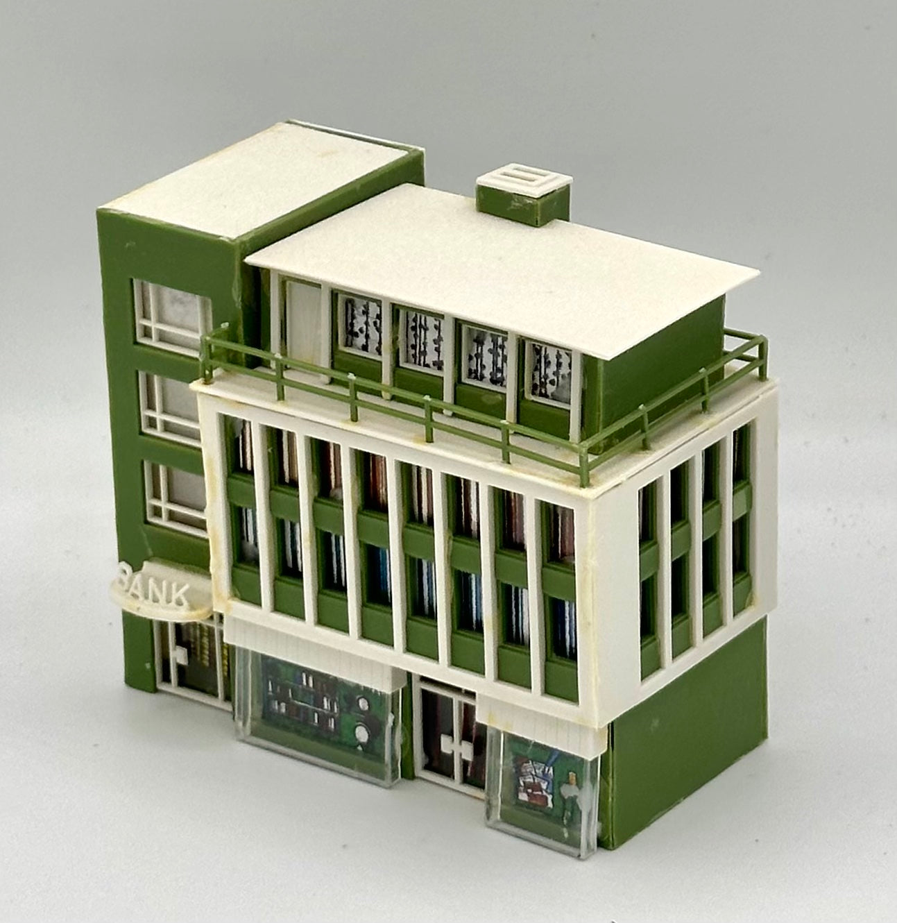 Vollmer N Scale 7729 Modern Bank Complex.