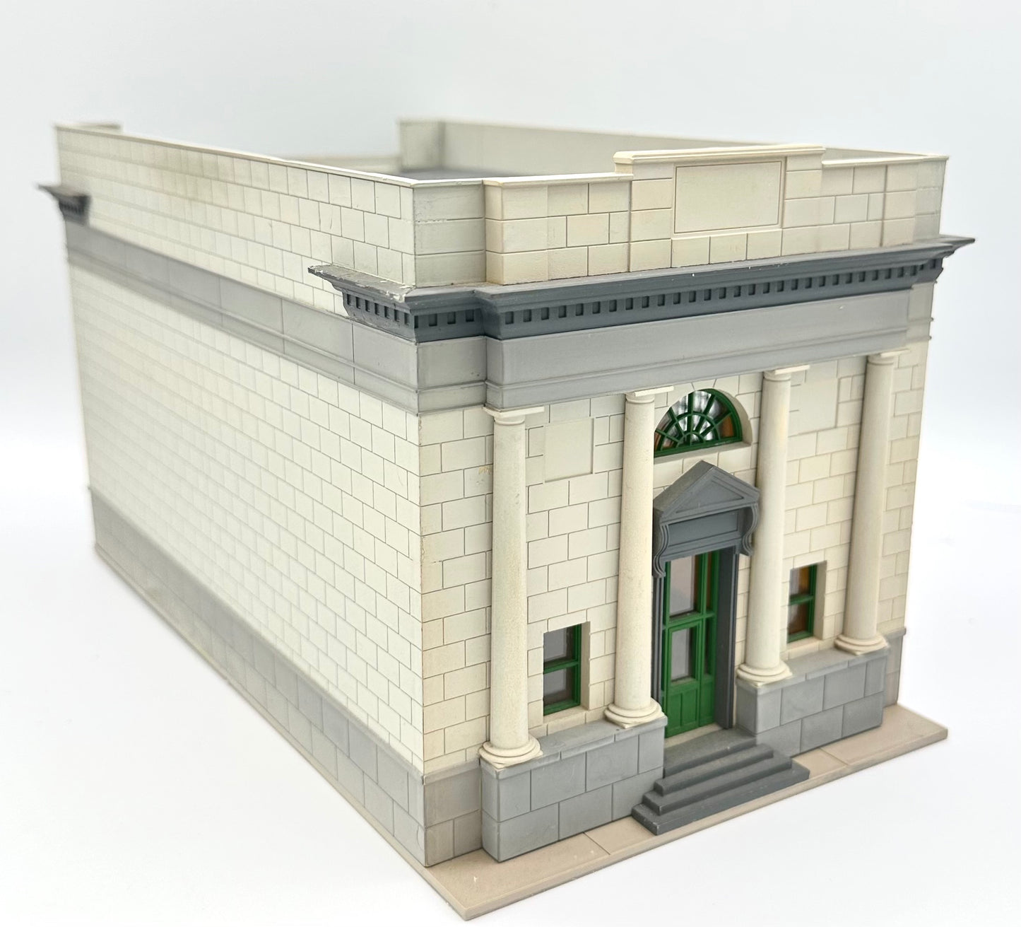 Walthers Cornerstone 933-3031 HO Scale Bailey Savings Loan BankCustom Painted Fully Assembled