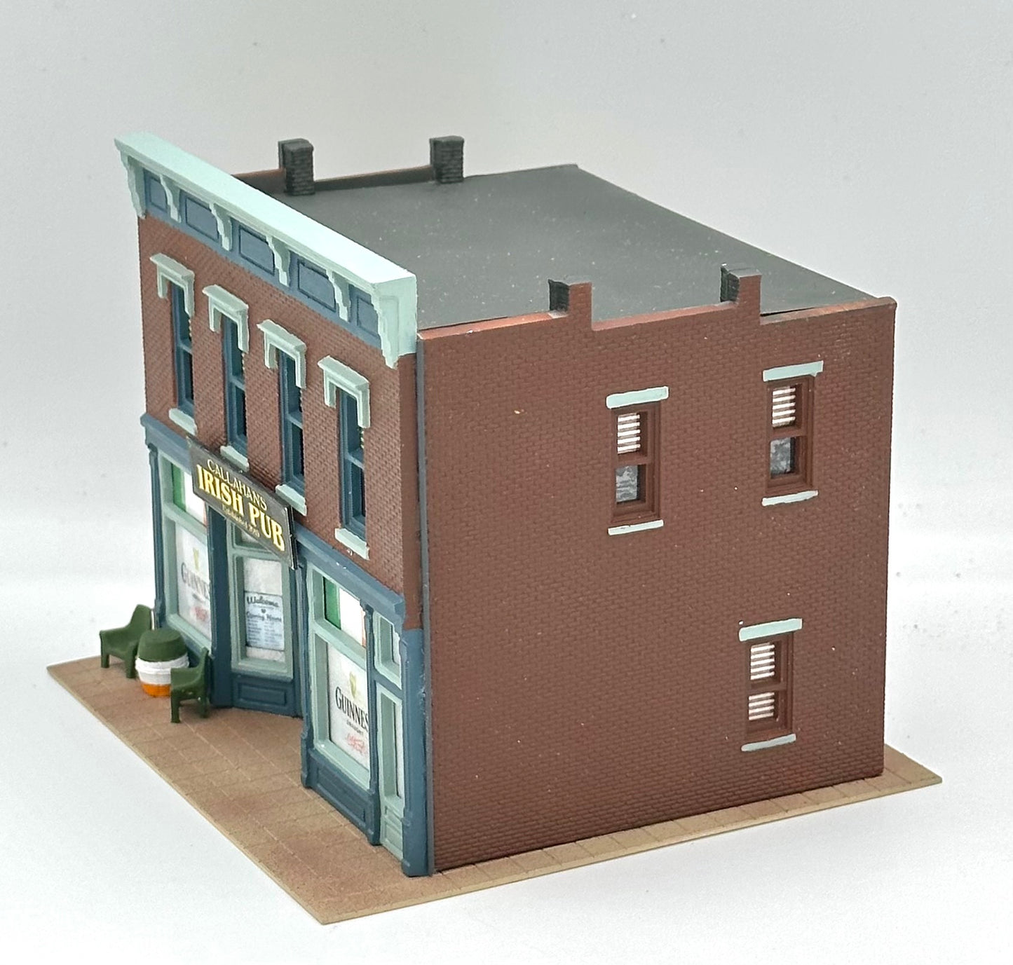 DPM Woodland Scenics HO Scale Custom Painted " Callahan's Irish Pub" Building