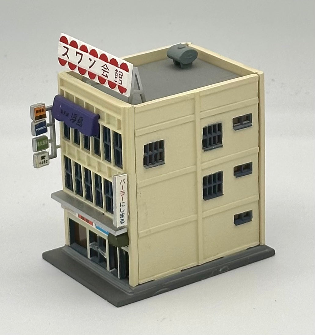 TomyTec N Scale 3-Story Shopping Center/Apartments