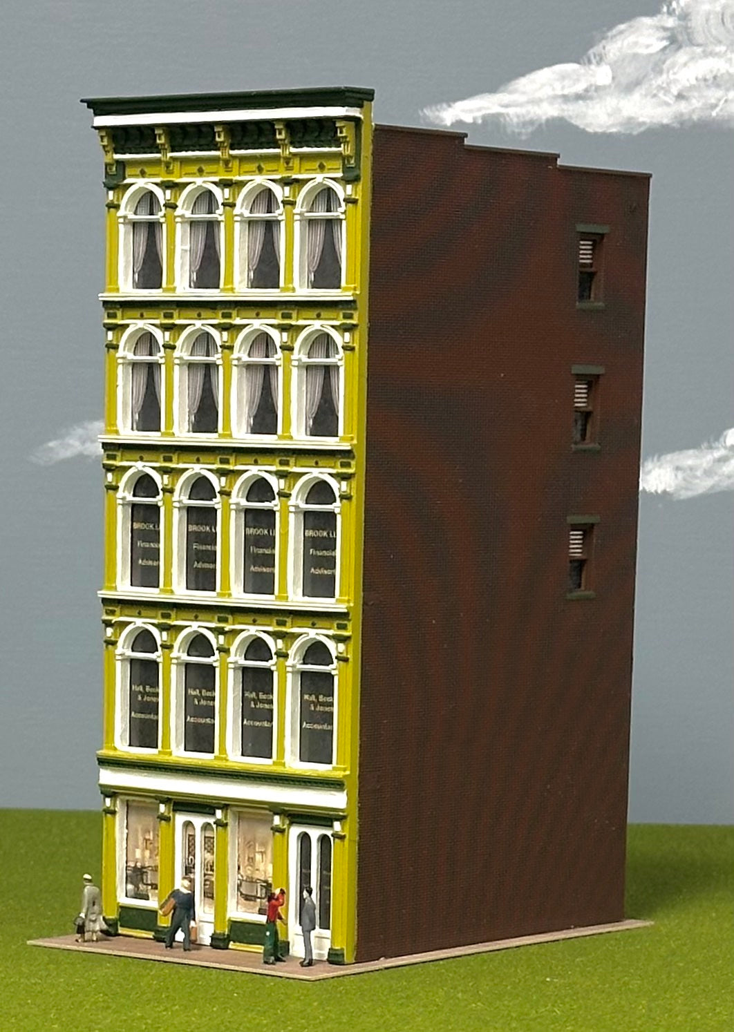 City Classics HO Scale Custom Painted 5-Story Art Deco " Office Block" Street Figures Lighted