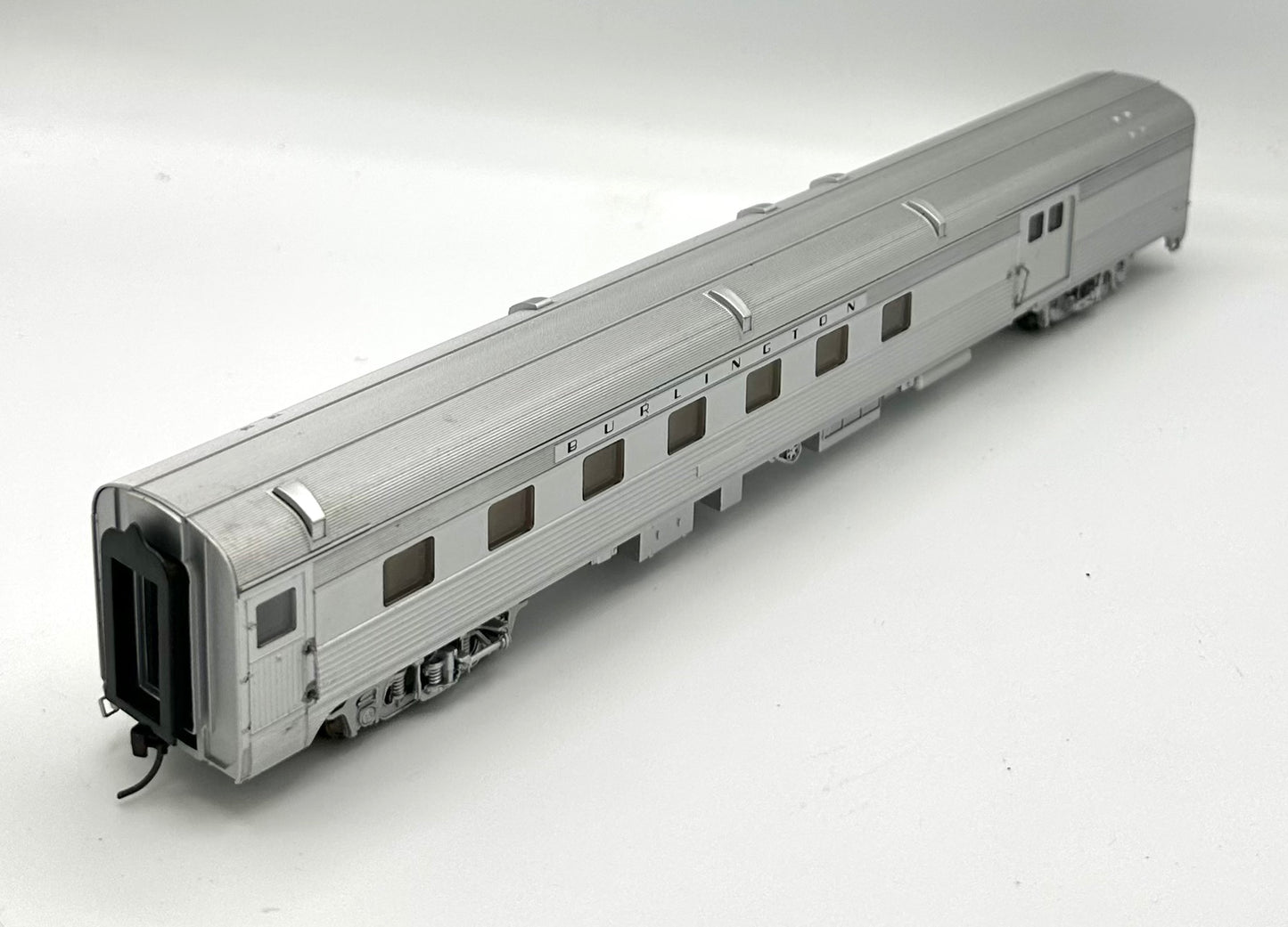 Walthers HO Scale Burlington Baggage/Mail Coach