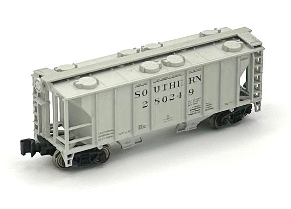 Atlas N Scale Southern 2 Bay Covered Hopper Freight Car