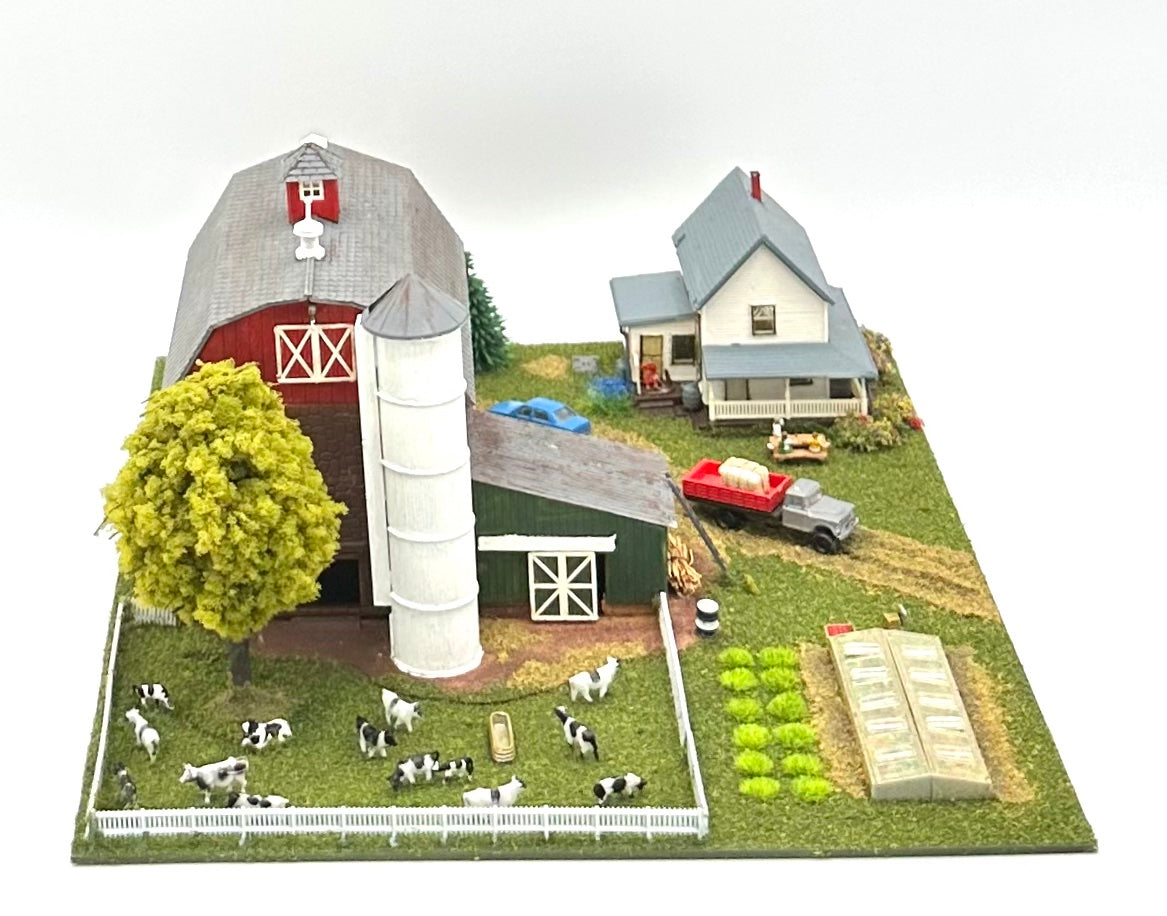 Model Power N Scale 1517 Custom Barn, Farm House, Silos's, Green Houses, Farm Yard Diorama