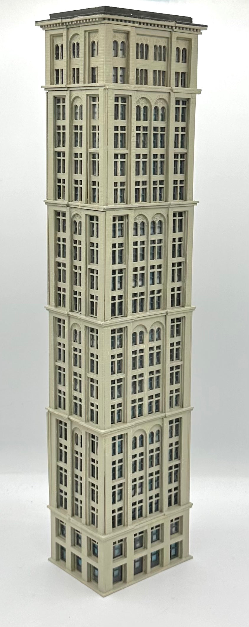 CWM N Scale Apartment/Condo 20-Story Custom Painted Tower Block