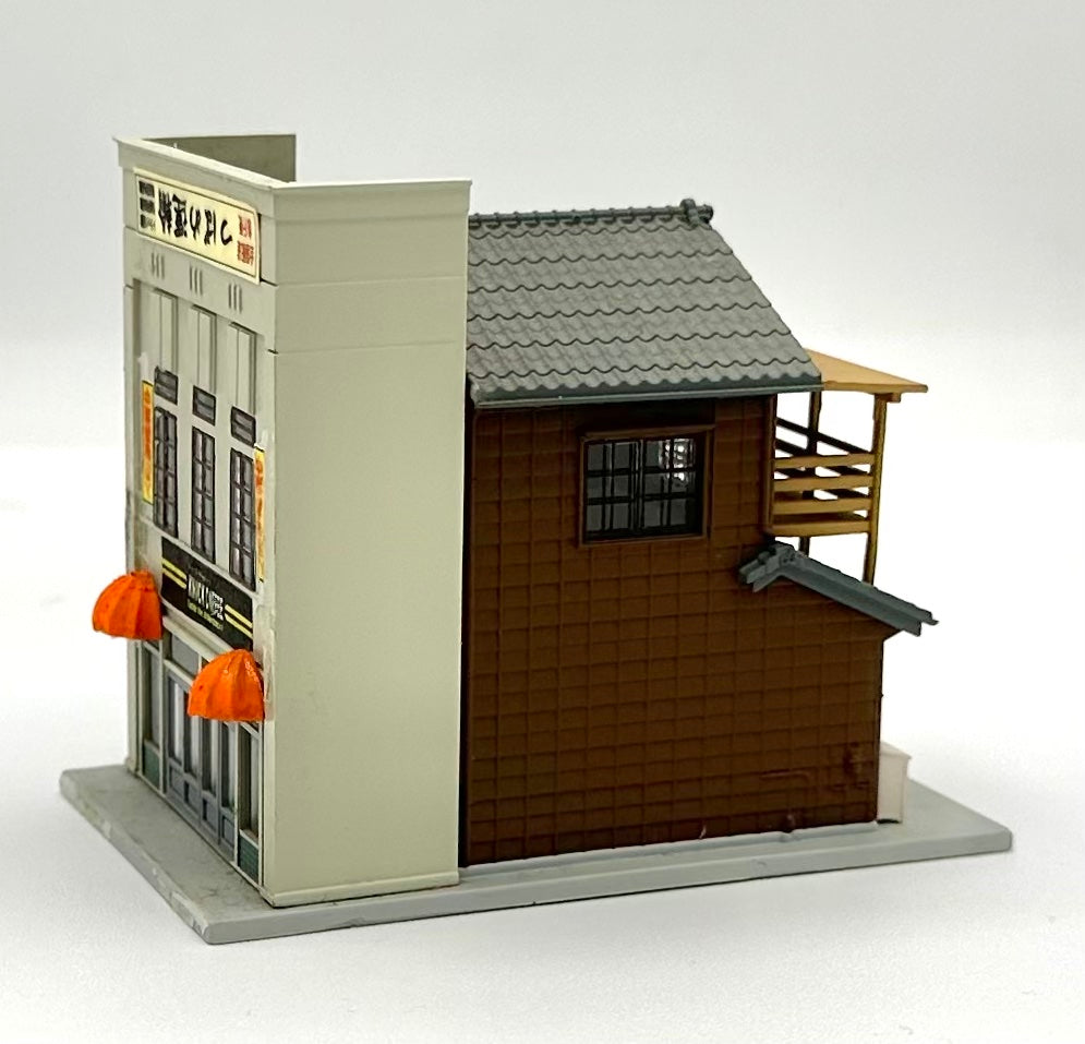 Kato N Scale 23-471 2-Story "KWICK" Coffee Shop