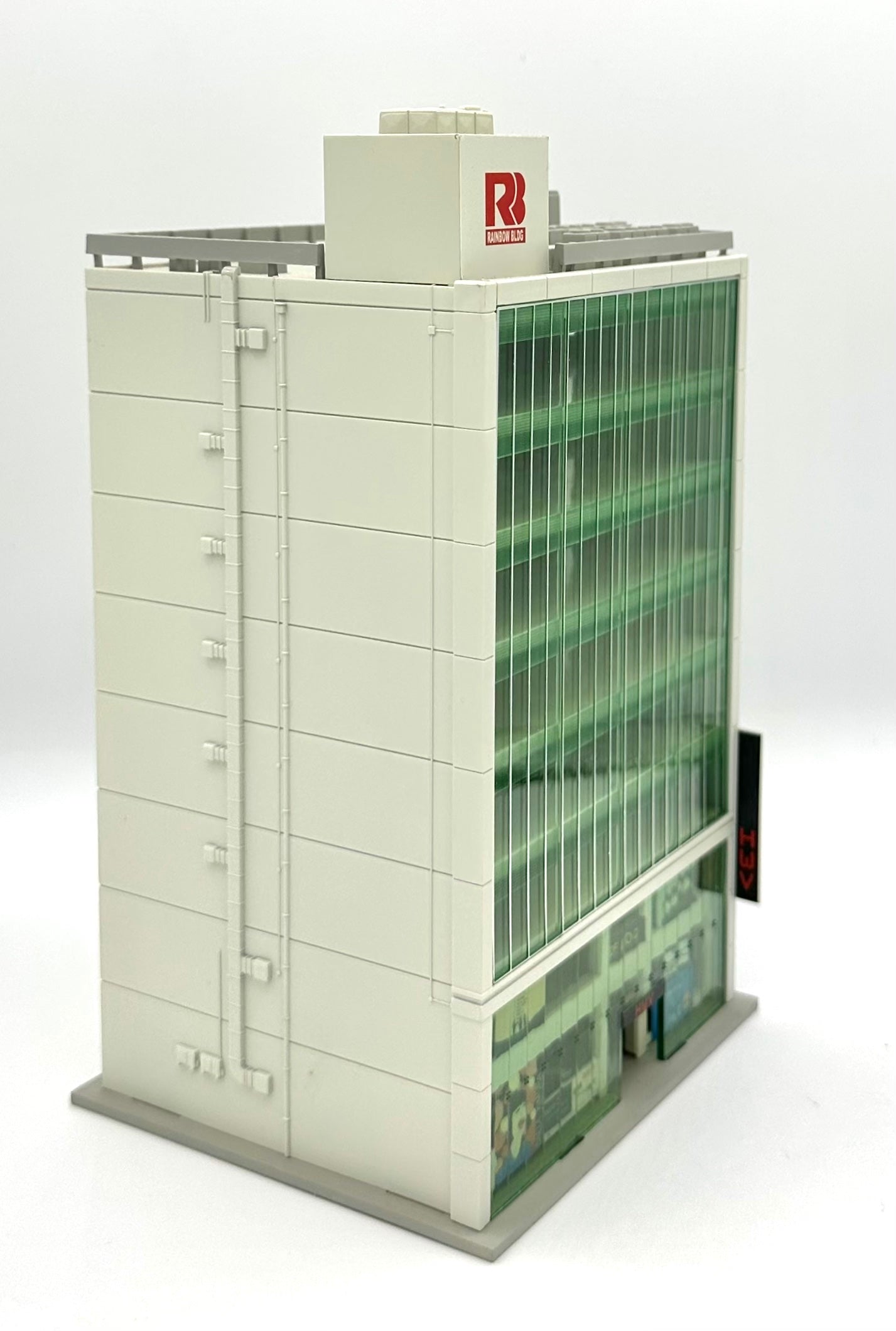 Kato 23-438 N Scale 8 Story Boutique and Office Building Fully assembled