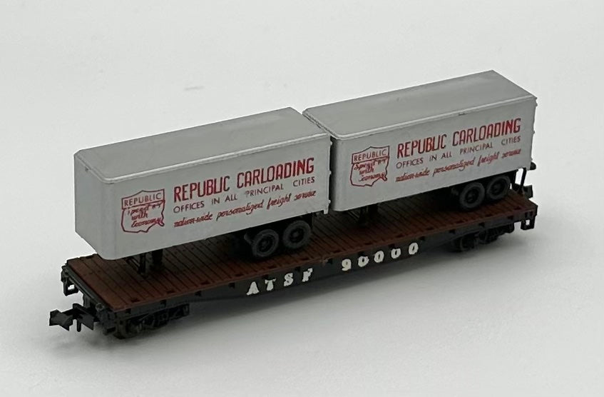 Atlas 2352 N Scale ATSF Piggy Back Flatcar + 2 Trailer Loads