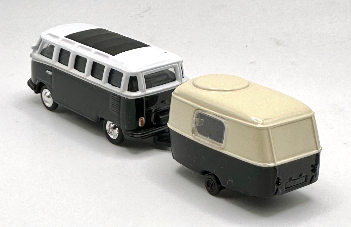 Malibu HO Scale VW Volkswagon TI SAmba + Caravan Camper Trailer