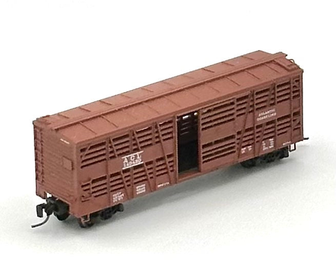 Micro Trains MTL Z Scale 13807-2 Atlantic Coast 40' Stock Car.