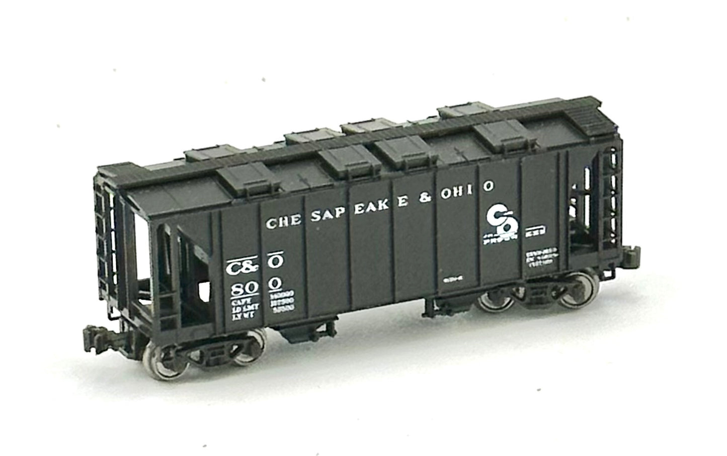 Kato N Scale Chesapeake & Ohio 2 Bay Covered Hopper Freight Car