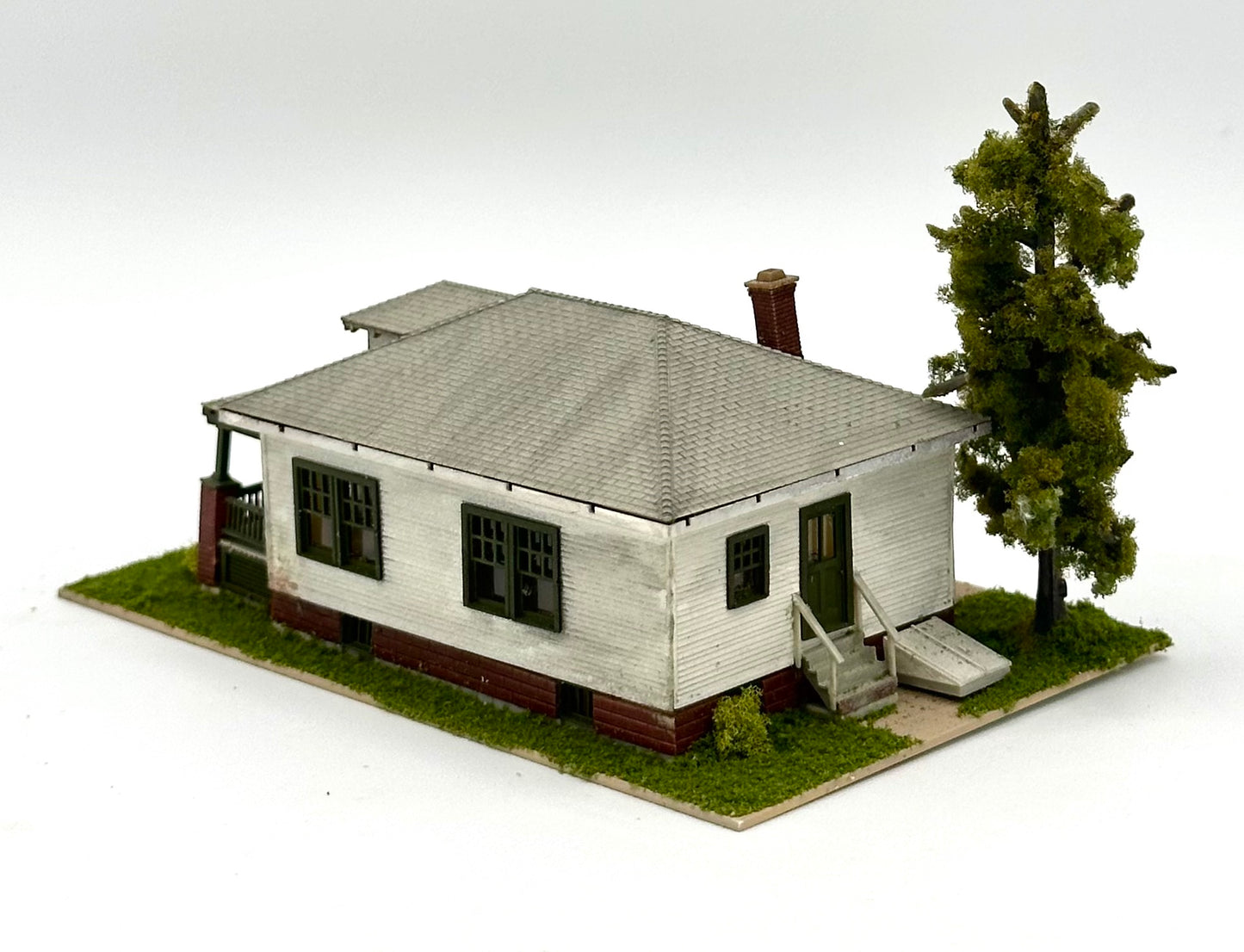 Atlas N Scale Custom Painted/Weathered Single Story Ranch Style House Fully Assembled New Diorama