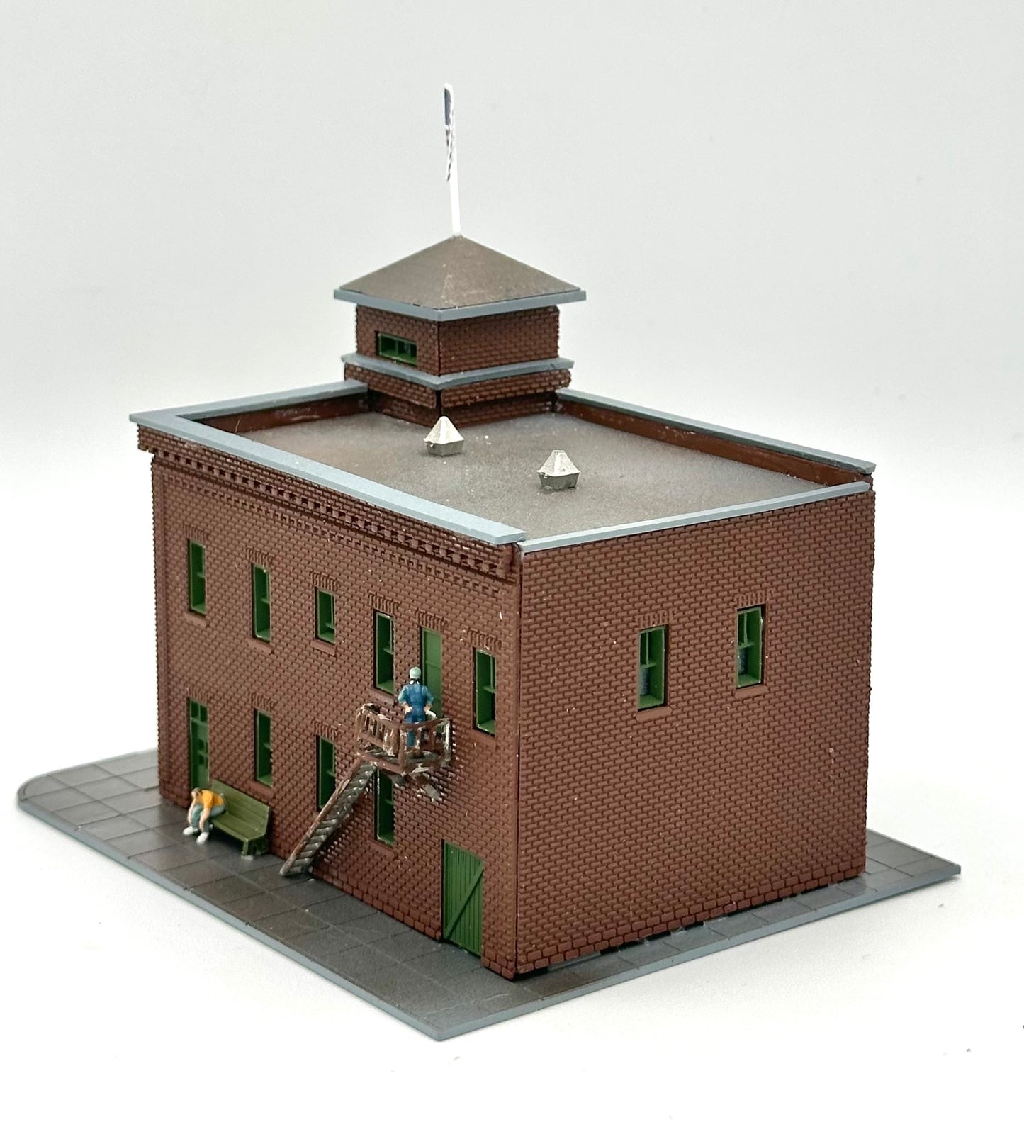 ConCor Heljan N Scale 605 Fire House Fully Assembled Lighted