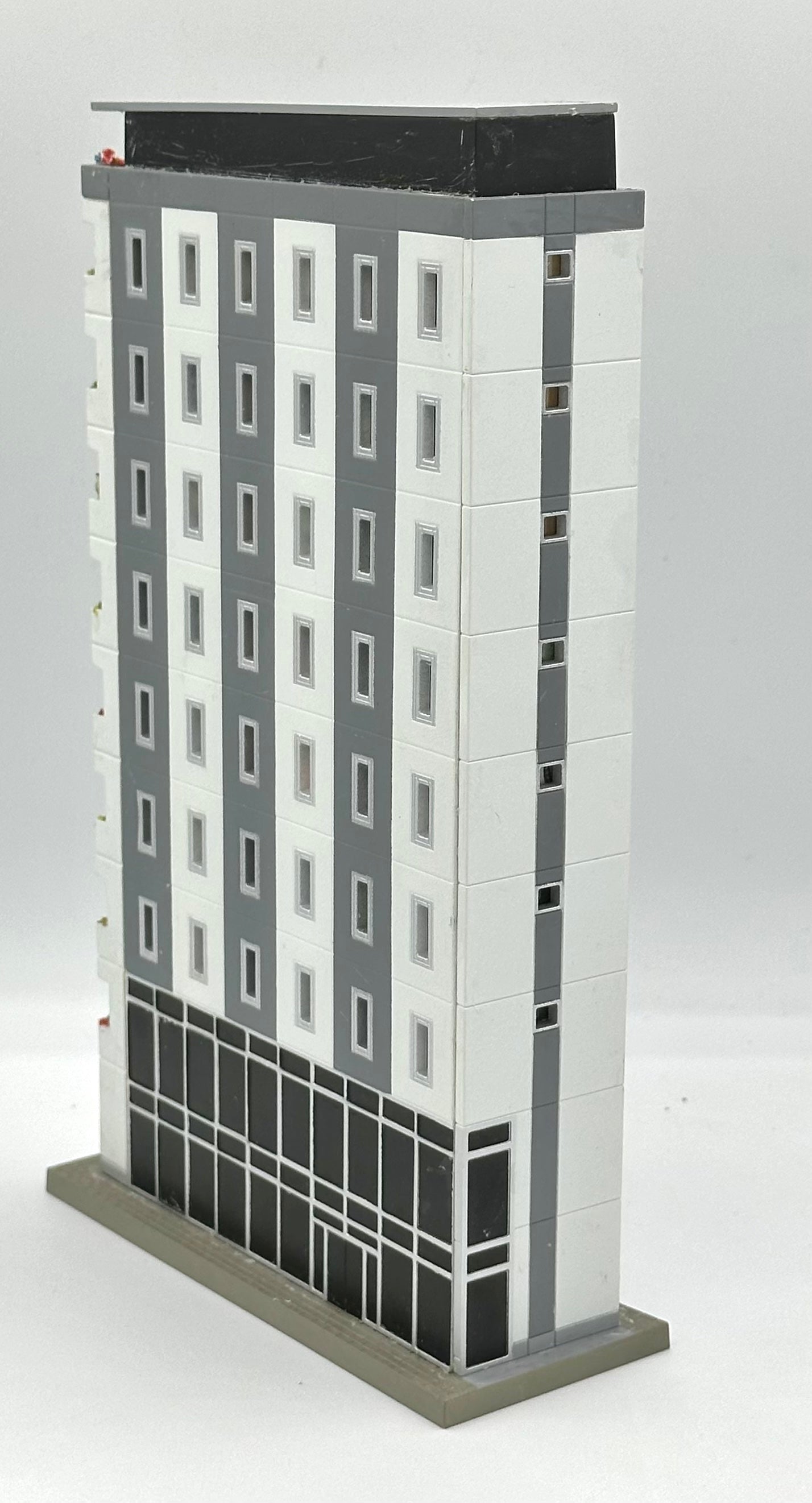 TomyTec N Scale Building Collection Thin Building B