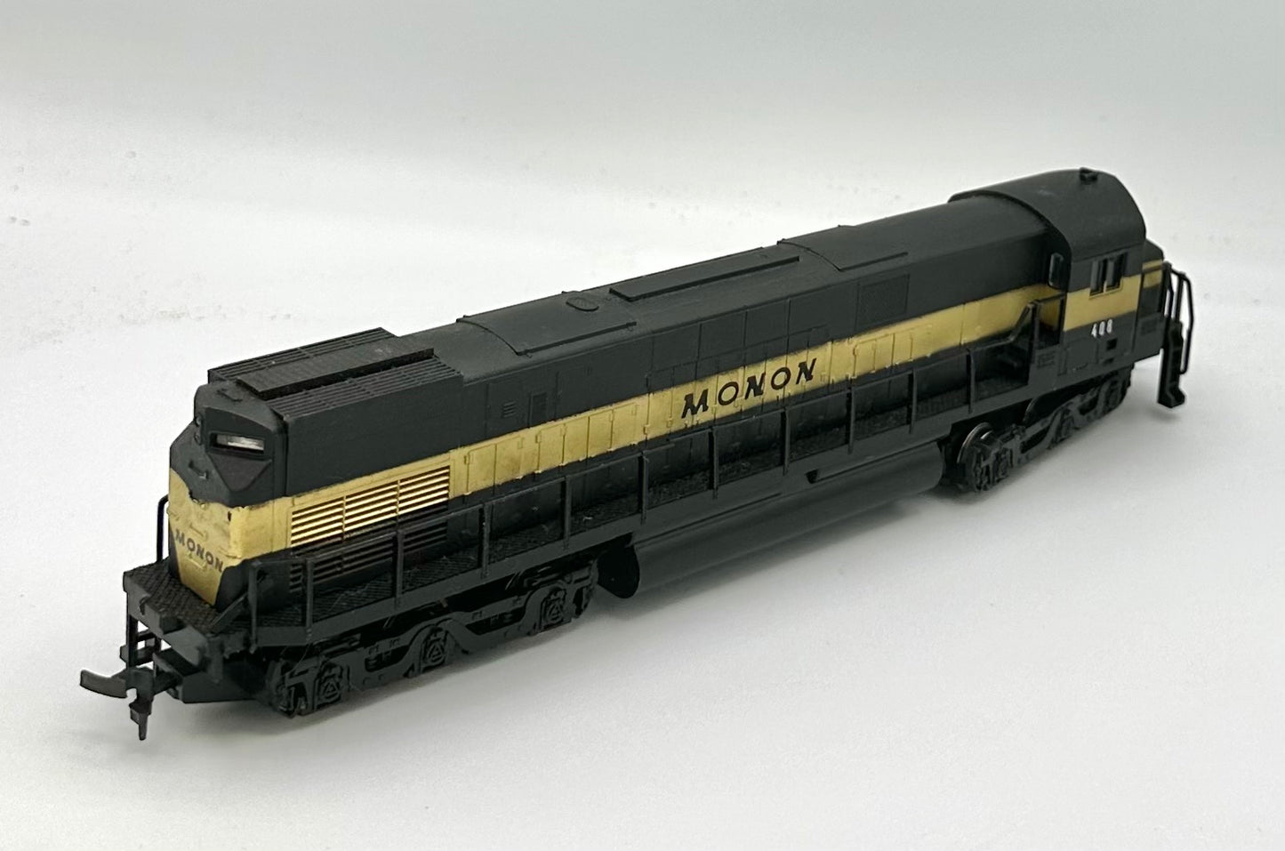 LifeLike HO Scale Alco Century 628 Monon Locomotive