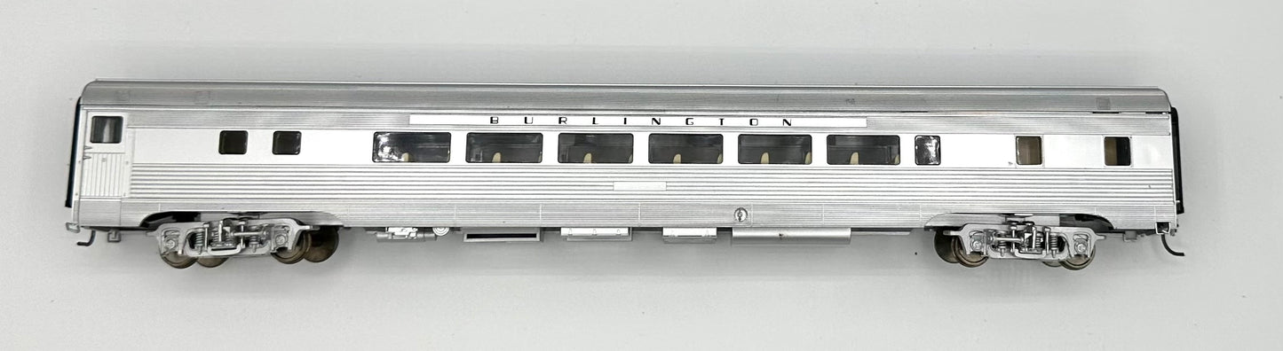 Walthers HO Scale Burlington Large Window Configuration Coach