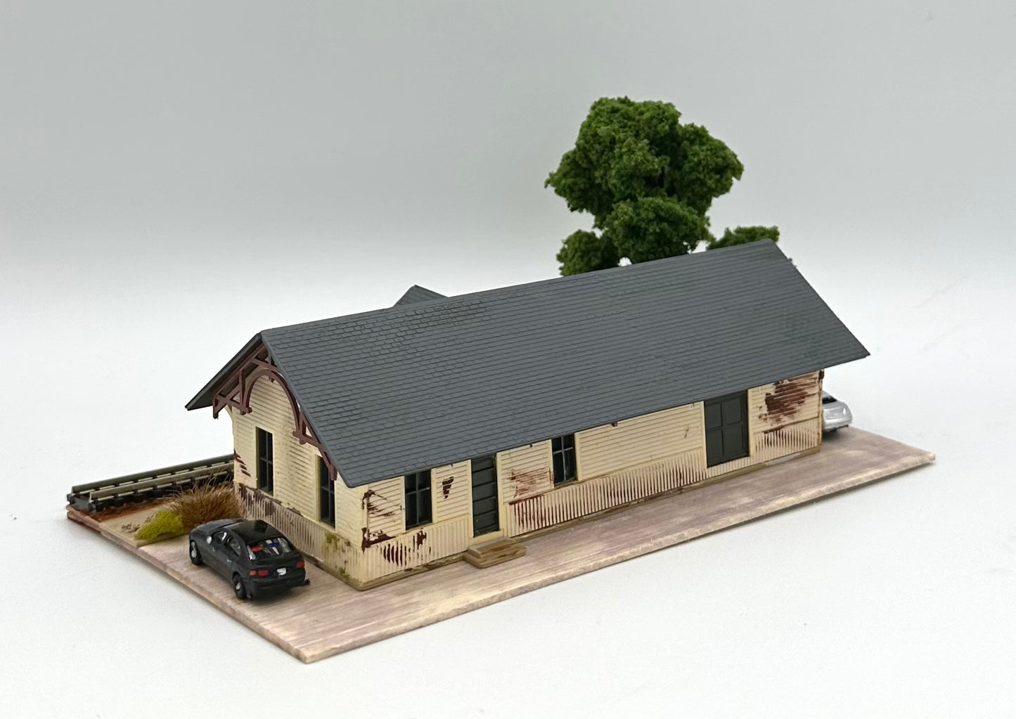 N Scale Custom Painted /Weathered Country Trackside Station. New Diorama
