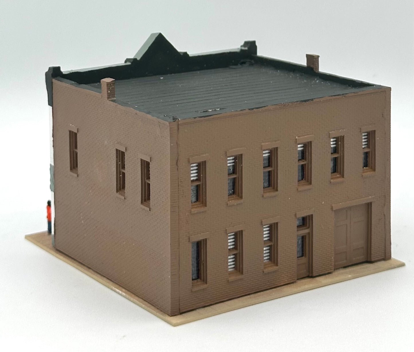 DPM N Scale Custom PaintedHigh St. Block Trackside Camera's The Travel Shop Lighted