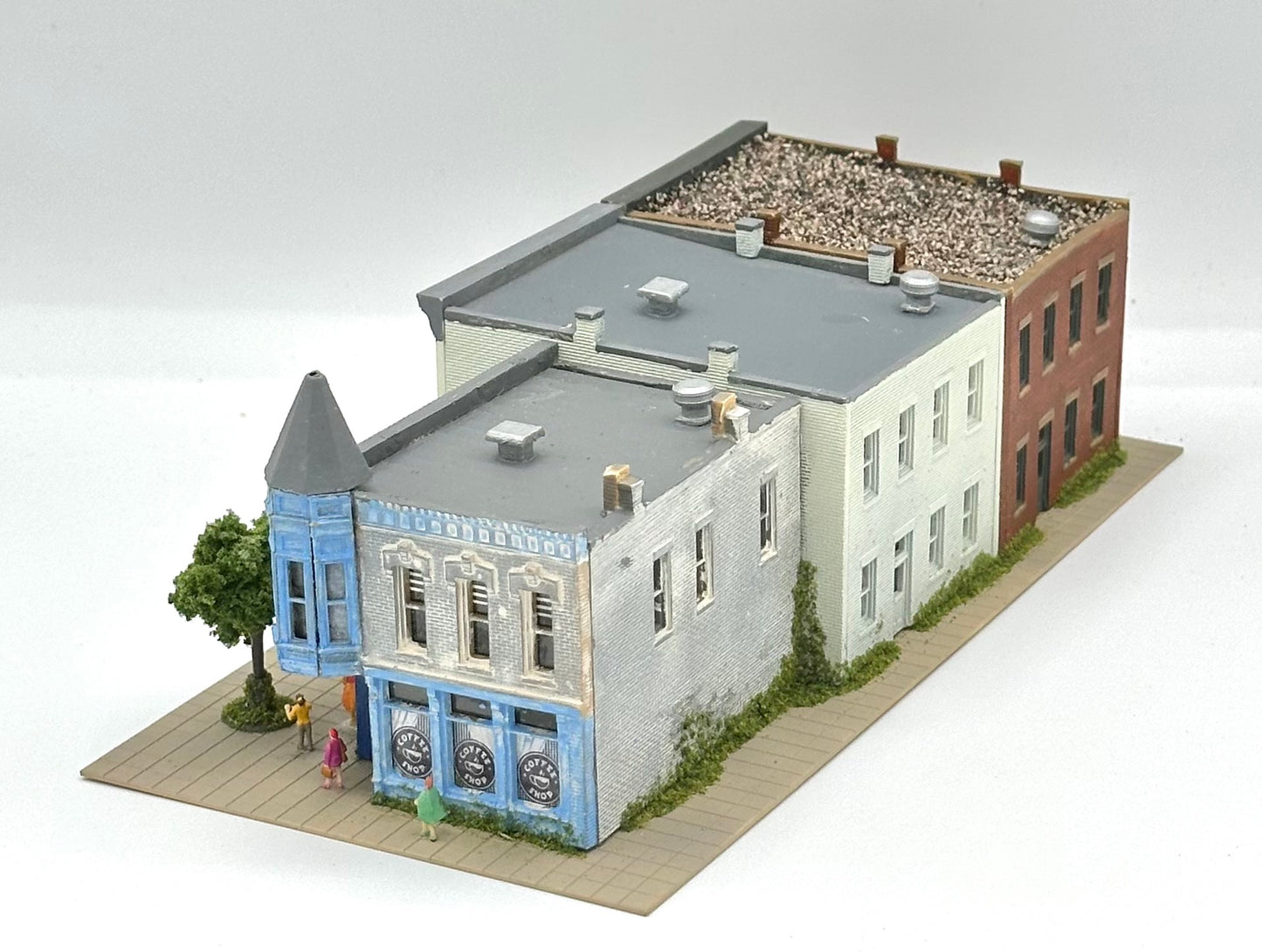 DPM N Scale 3 Custom Painted/Weathered Retail Shops Fully Assembled Diorama