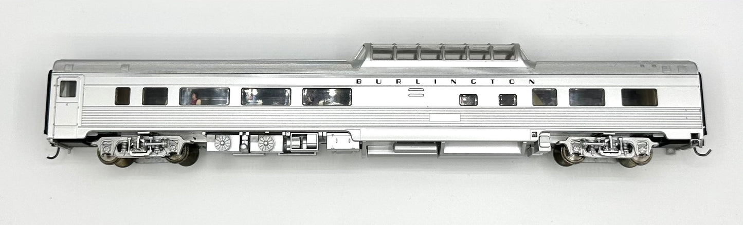 Walthers HO Scale Burlington Budd Vista Dome Coach