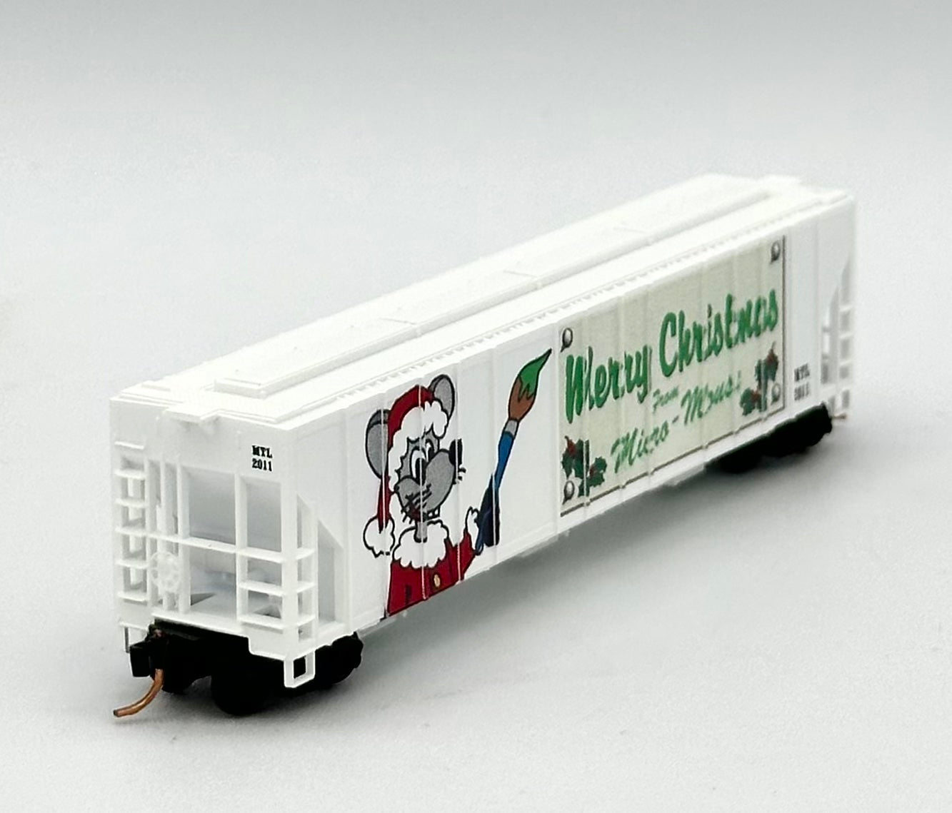 Micro Trains MTL N Scale 99 00 120 Micro Mouse 2011 Christmas 3-Bay Evans Covered Hopper