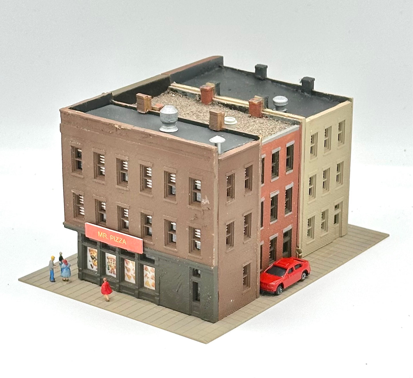 DPM N Scale 3 Custom  Built/Painted 3 Story Downtown Street Block Fully Assembled New Diorama.