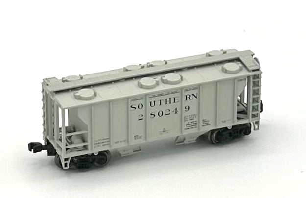 Atlas N Scale Southern 2 Bay Covered Hopper Freight Car