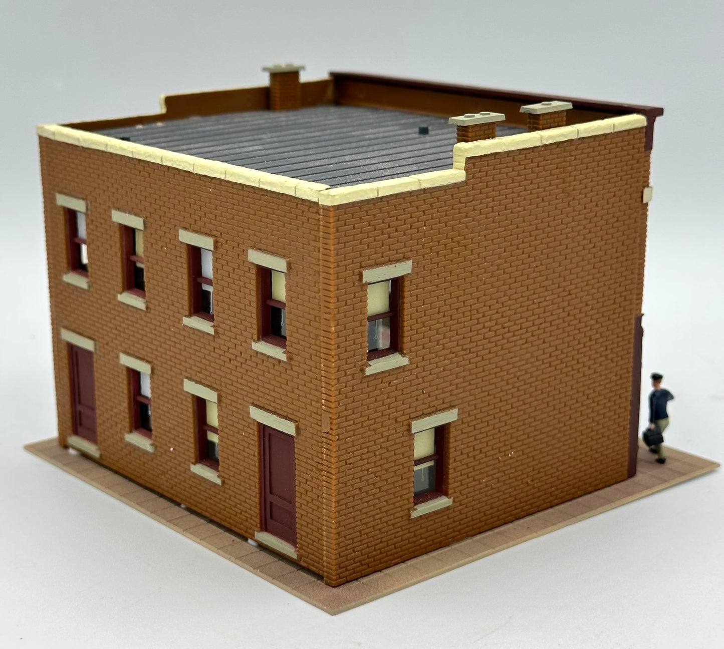 Walthers HO Scale "Record Shop"Custom Painted Fully Assembled Lighted