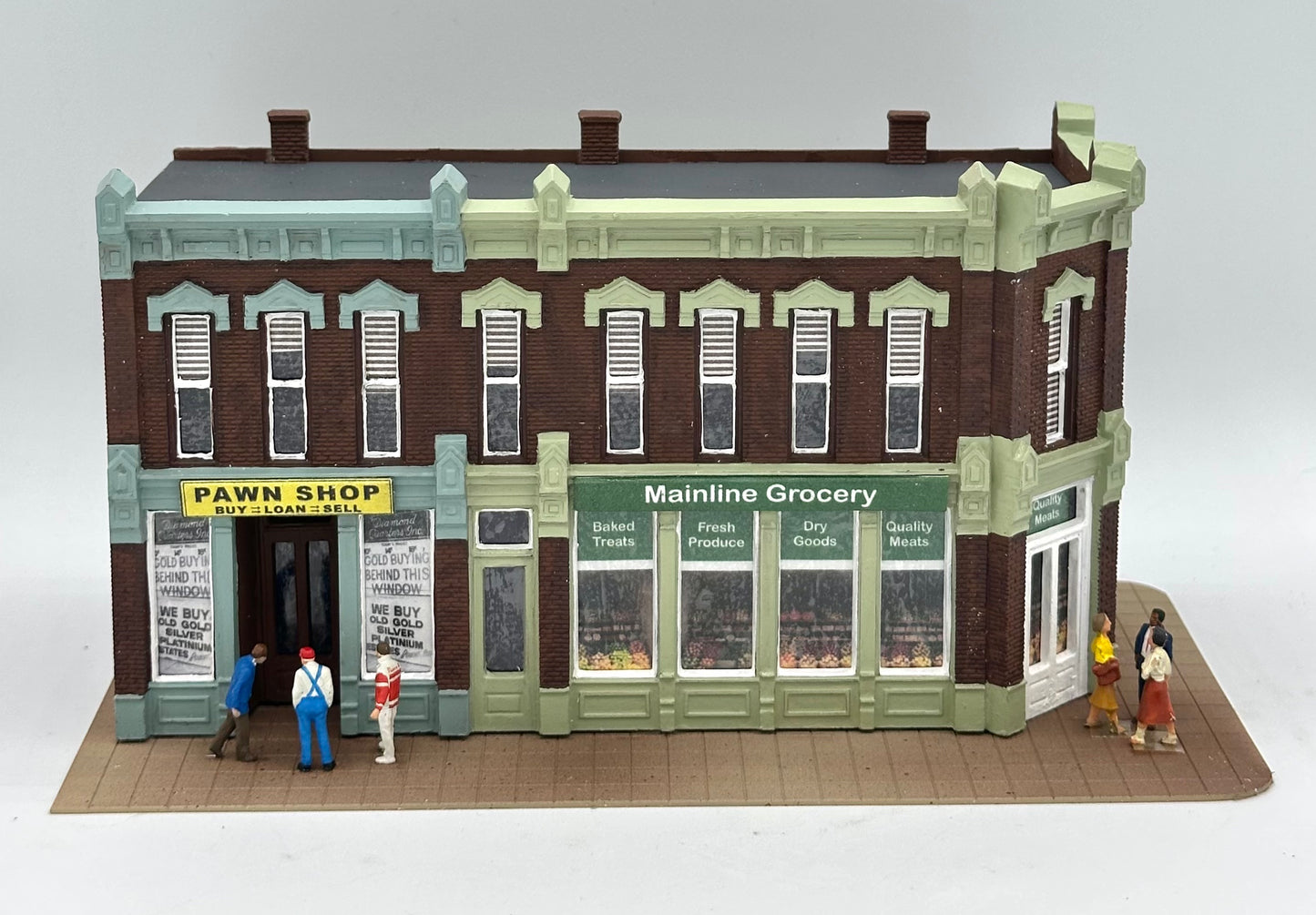DPM 12100 HO Scale Fully Assembled Seymour Block " Pawn Shop/ Mainline Grocery" Lighted