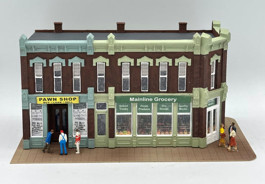 DPM 12100 HO Scale Fully Assembled Seymour Block " Pawn Shop/ Mainline Grocery" Lighted