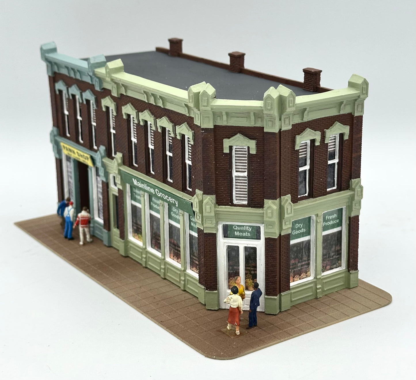 DPM 12100 HO Scale Fully Assembled Seymour Block " Pawn Shop/ Mainline Grocery" Lighted