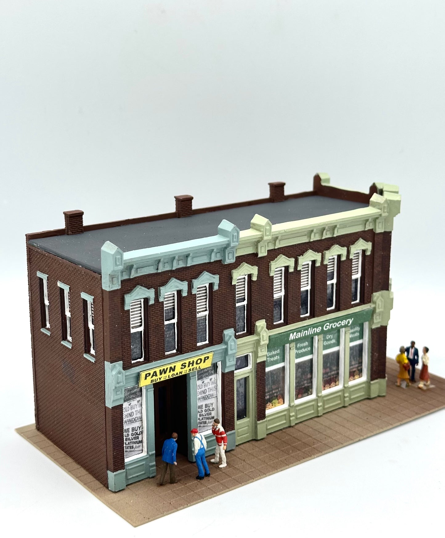 DPM 12100 HO Scale Fully Assembled Seymour Block " Pawn Shop/ Mainline Grocery" Lighted