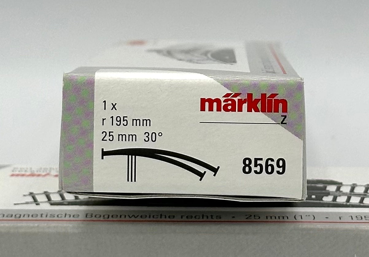 Marklin Z Scale 8569 25mm , r 195mm, 30' Electric Turnout