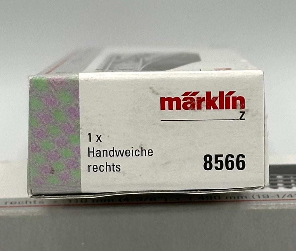 Marklin Z Scale 8566 110 mm, r 490mm 13' Manual Turnout