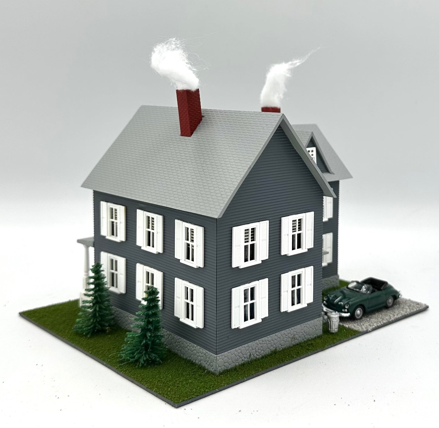 Kibri HO Scale Custom Built/Painted Modern 2-Story Family Home Diorama