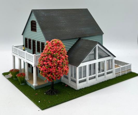 HO Scale Custom Built/Painted Modern 2-Story Family Home Diorama