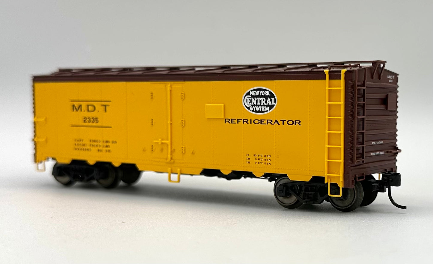 Marklin/Trix 24902-9 HO Scale "New York Central System" Reefer Car M.D.T.2335