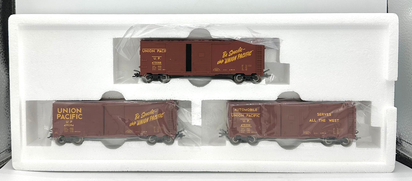 Marklin 45647 HO Scale Union Pacific Double Door3 Box Car Set