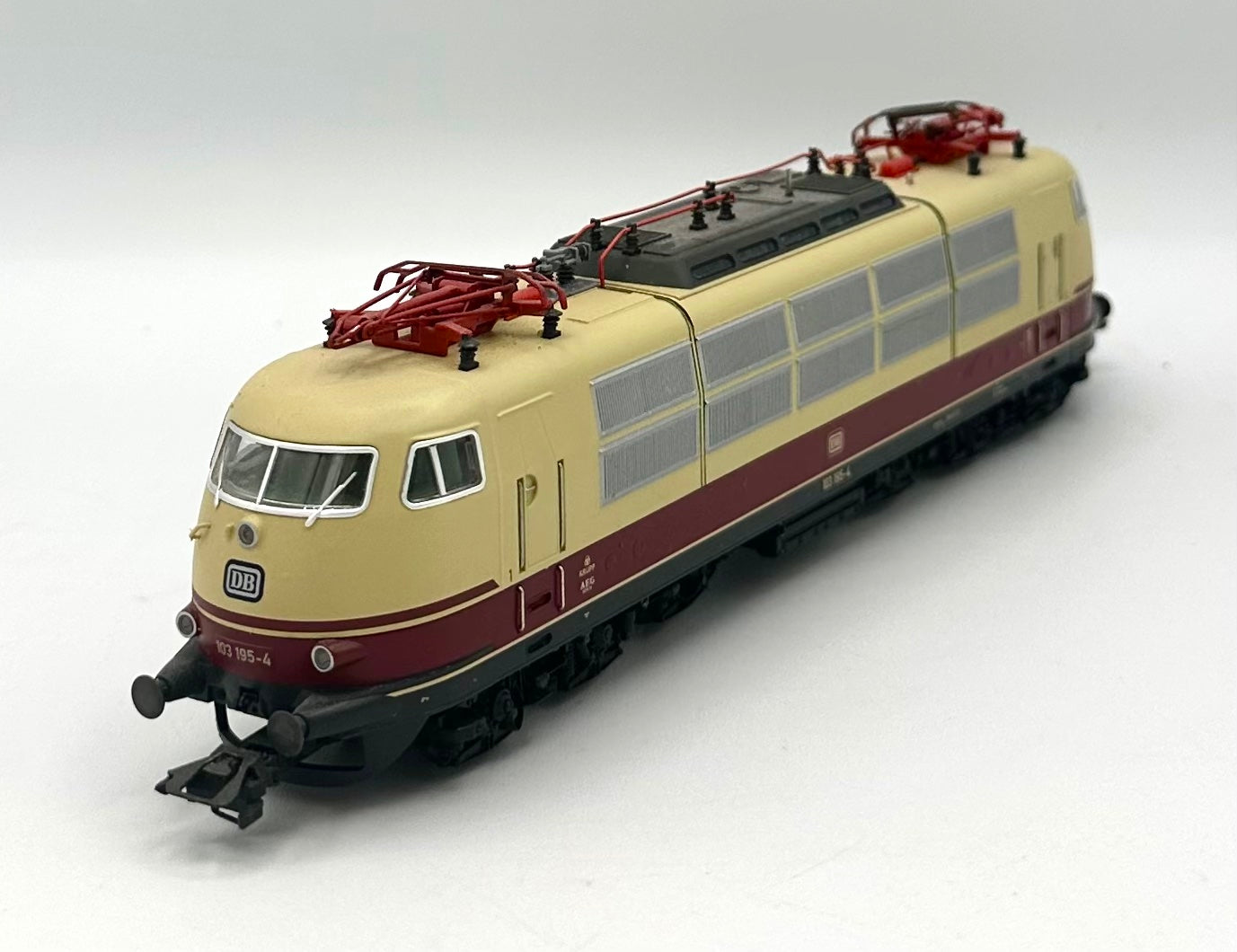 Marklin Mfx/Sound HO 37573  Electric Locomotive. 103 195-4