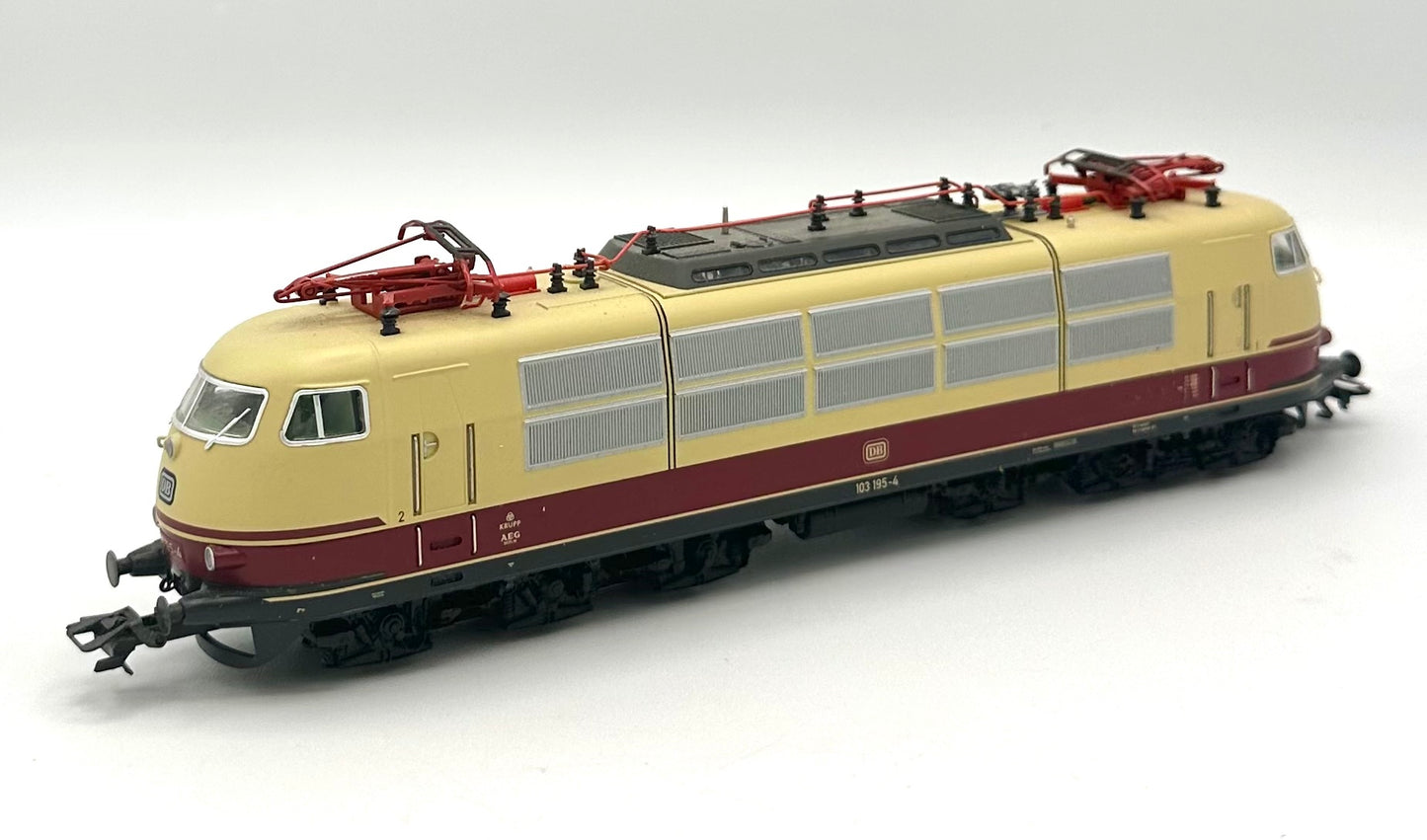 Marklin Mfx/Sound HO 37573  Electric Locomotive. 103 195-4