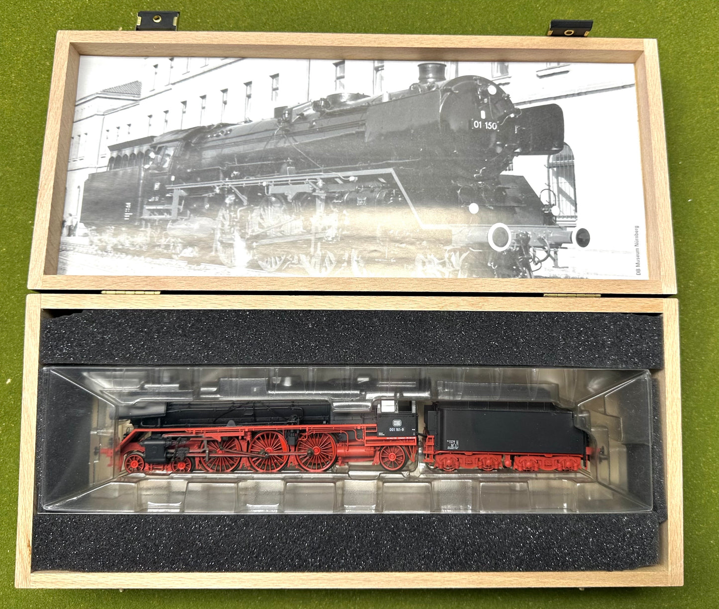 Marklin Mfx/Sound HO 39013 Steam Schnellzug Locomotive.BR 01 150