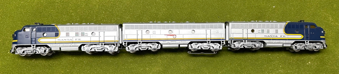 Marklin Digital HO 3662 ATSF Santa Fe Diesel Locomotive GM EMD F7